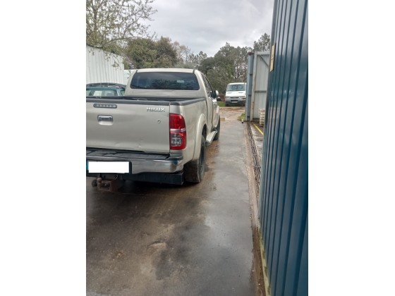 Toyota Hilux 2.5 D4D 145cv 2015 para peças